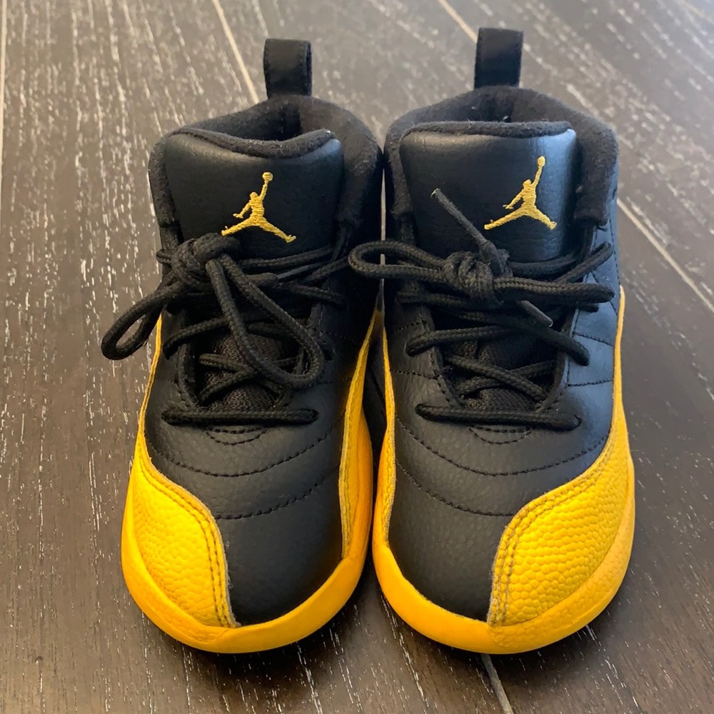 Nike Air Jordan Retro 12 (child)